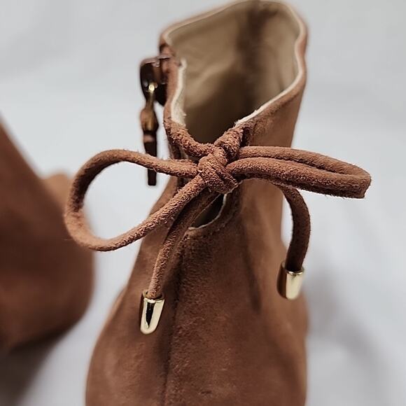 STUART WEITZMAN GARDINER POINTED-TOE SUEDE ANKLE BOOTS LADIES 10.5 NWOB - Picture 10 of 16